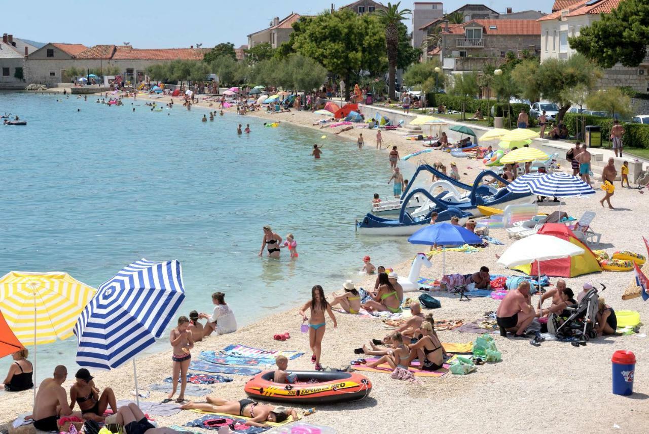 Apartments Lovric With Sea View Kaštela Exterior foto